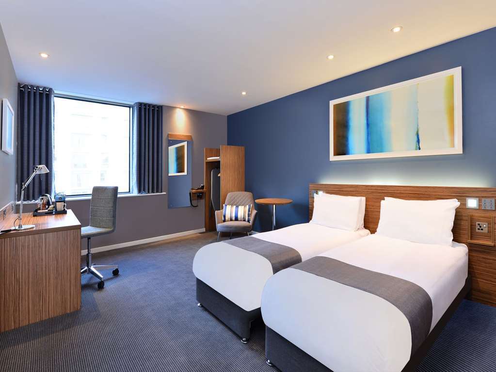 Travelodge London Docklands Oda fotoğraf